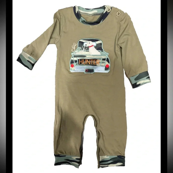 Boutique Hunter Romper One Piece 18 months Baby Truck Dog Camo Deer - Picture 1 of 5